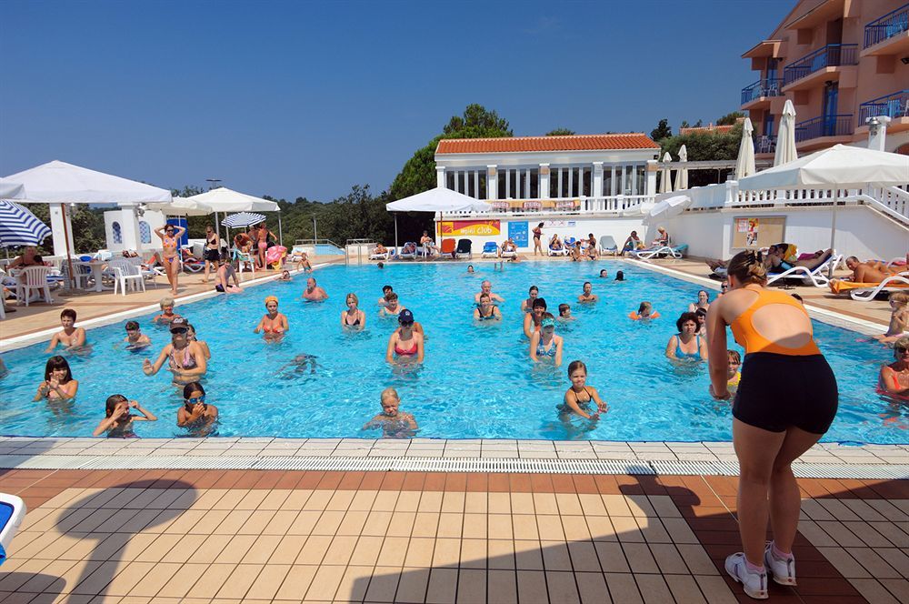 Maistra Select Funtana All Inclusive Resort Kültér fotó